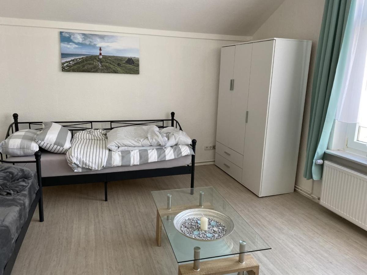 Schoene Ferienwohnung Naehe Stadtmitte Von Wilhelmshaven Bagian luar foto
