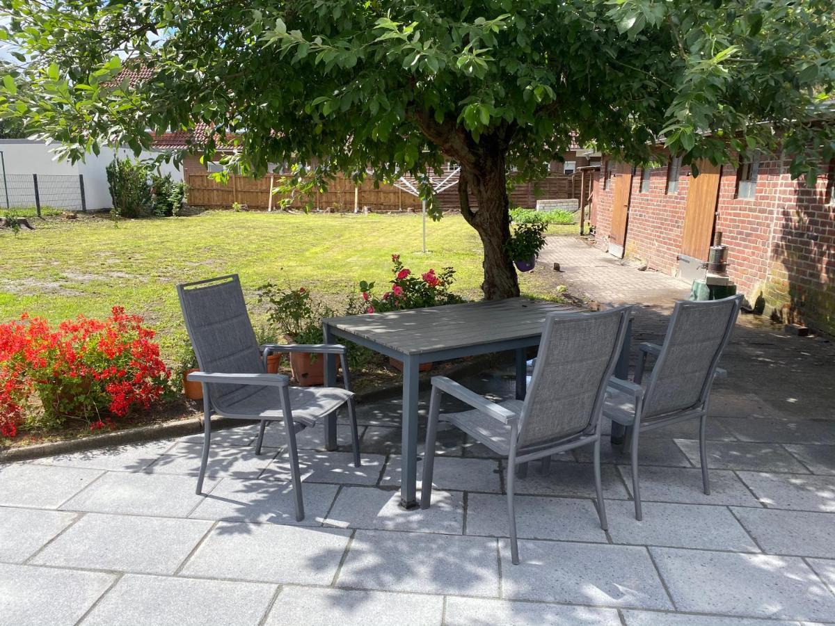 Schoene Ferienwohnung Naehe Stadtmitte Von Wilhelmshaven Bagian luar foto