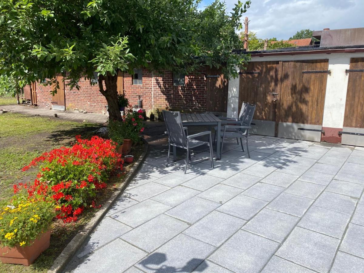 Schoene Ferienwohnung Naehe Stadtmitte Von Wilhelmshaven Bagian luar foto
